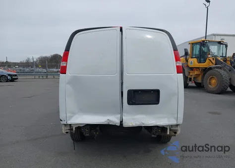 2023 Chevrolet Express Cargo Rwd 2500 Regular Wheelbase Wt from USA, damaged, VIN 1GCWGAFP8P1135697